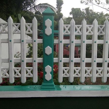 Little Pink House Apartment Mirissa Bagian luar foto