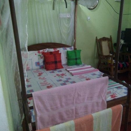 Little Pink House Apartment Mirissa Bagian luar foto