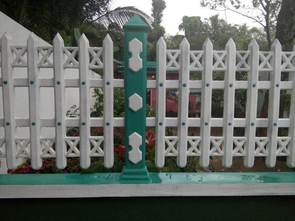 Little Pink House Apartment Mirissa Bagian luar foto