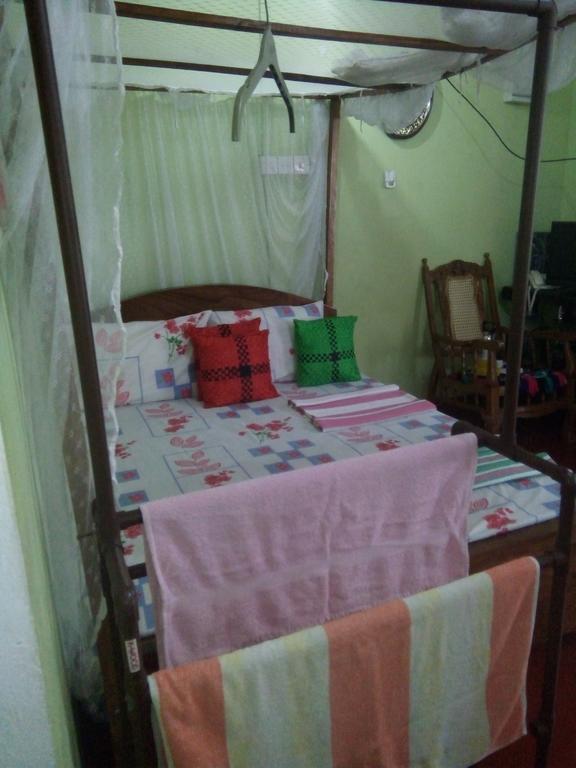 Little Pink House Apartment Mirissa Bagian luar foto